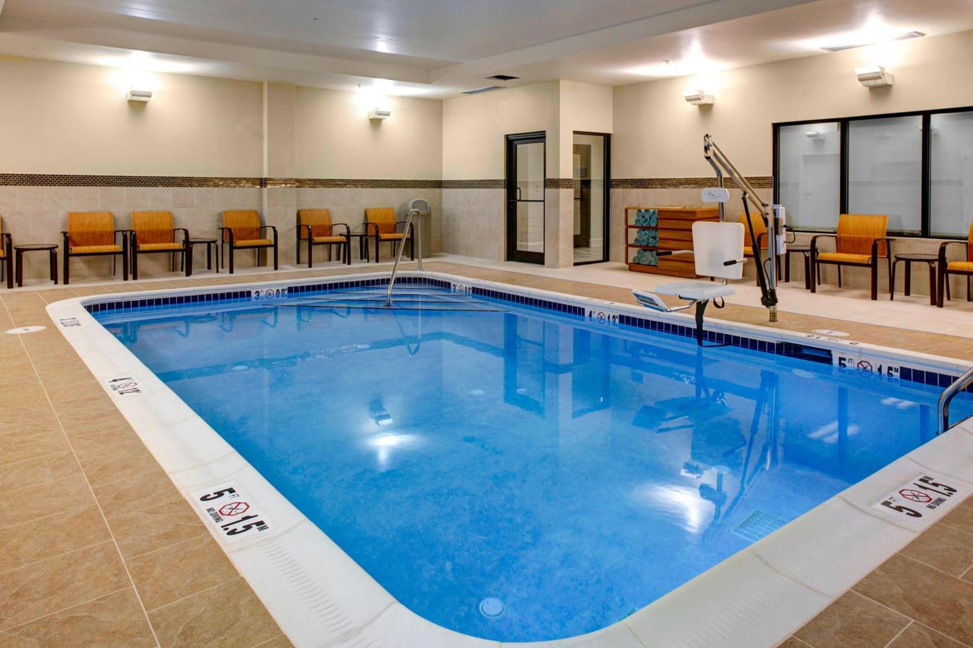 Courtyard By Marriott Carrollton Hotel Luaran gambar