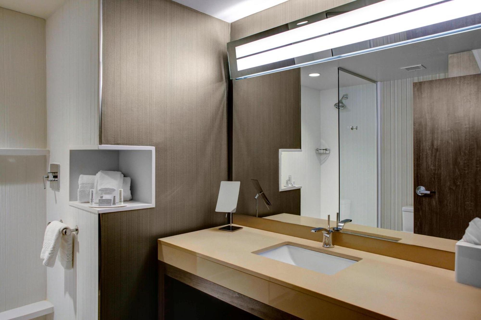 Courtyard By Marriott Carrollton Hotel Luaran gambar